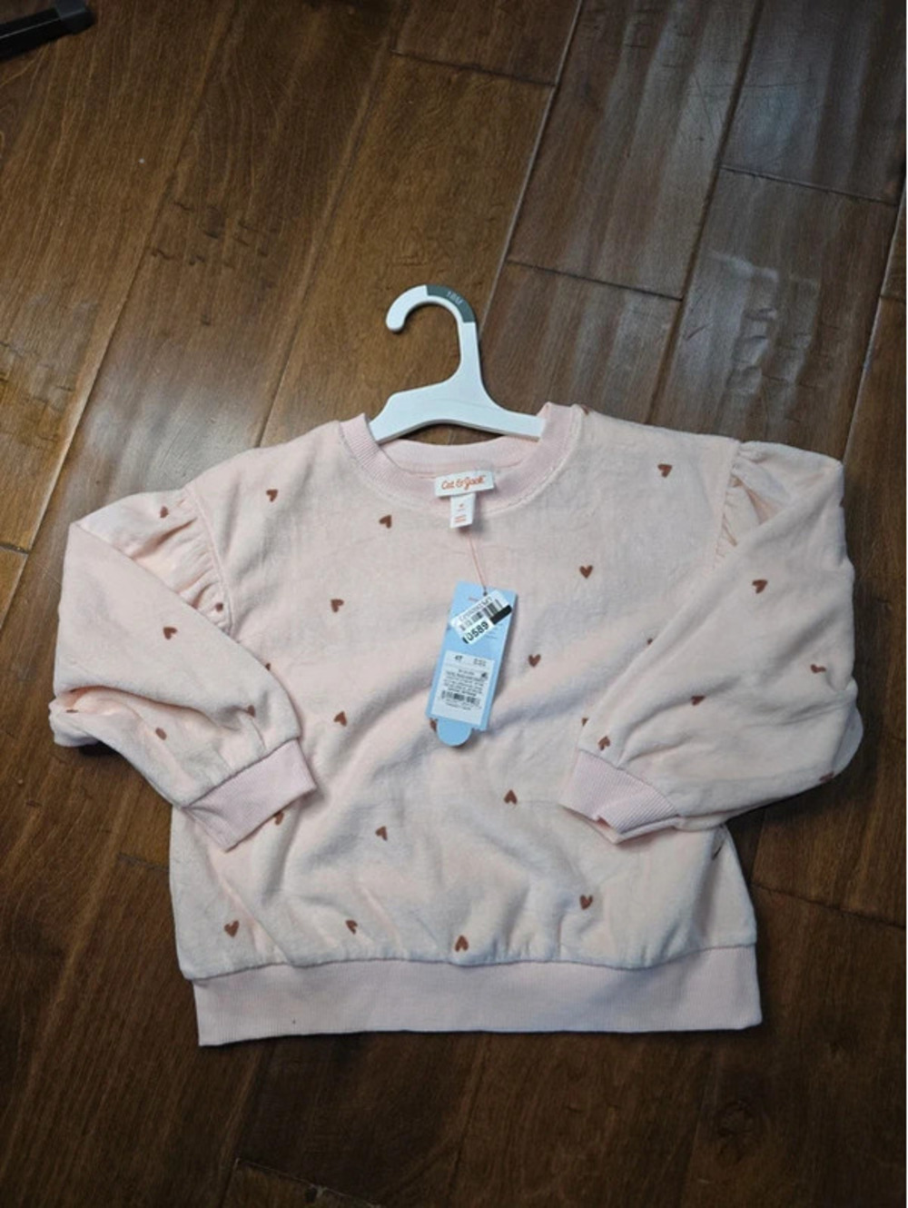 4t brand new sweatshirt from target item 589G7